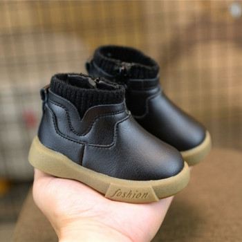 Къси ботуши за момче 2023 Зимни нови детски памучни обувки Британски стил Деца плюс кашмирени кожени ботуши Бебешки мартин ботуши