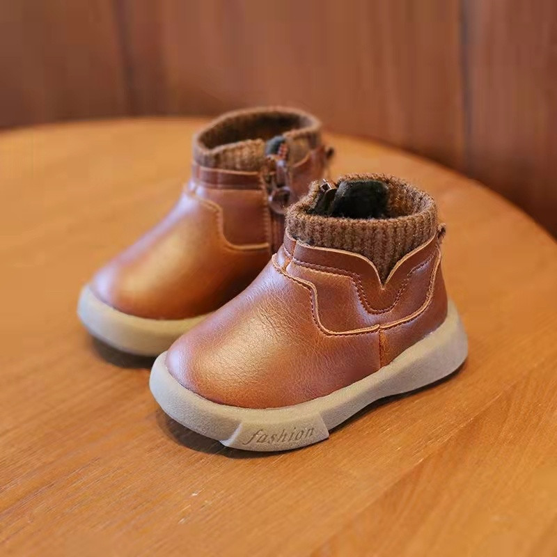 Αγόρι κοντές μπότες 2023 Χειμώνας Νέα παιδικά βαμβακερά παπούτσια βρετανικού στυλ Παιδικά συν Cashmere δερμάτινες μπότες Baby Martin Boots