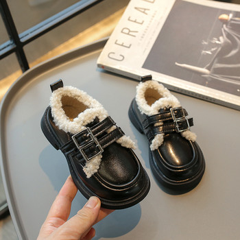 Παιδικές δερμάτινες μπότες 2023 Νέες καφέ για αγόρια για κορίτσια με επένδυση από βαμβακερά παπούτσια Φθινοπωρινό χειμώνα Μαύρα μικρά παιδικά παιδικά παπούτσια με μαλακό πάτο από γούνα
