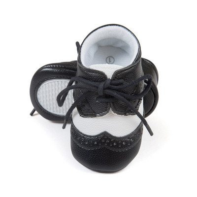 Vastsündinud beebipoiss tüdruku esimesed jalakäijad jalatsid pehmest kummist põhjaga täisnahast Oxfordi kleit, väikelapse mokasiinid, võrevoodi imikute kingad