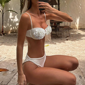 Νέο μονόχρωμο μπικίνι σπαστό γυναικείο μαγιό για διακοπές στην παραλία Μαγιό με βολάν με έναν ώμο με ένα μπικίνι Summer Beach