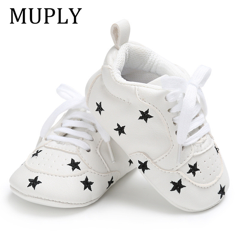 Νεογέννητο τύπωμα Heart Star Baby Sneaker PU Δερμάτινο μωρό αγόρια για κορίτσια First Walkers Μαλακή σόλα για βρέφη Παιδικά παπούτσια για 0-18 εκατ.