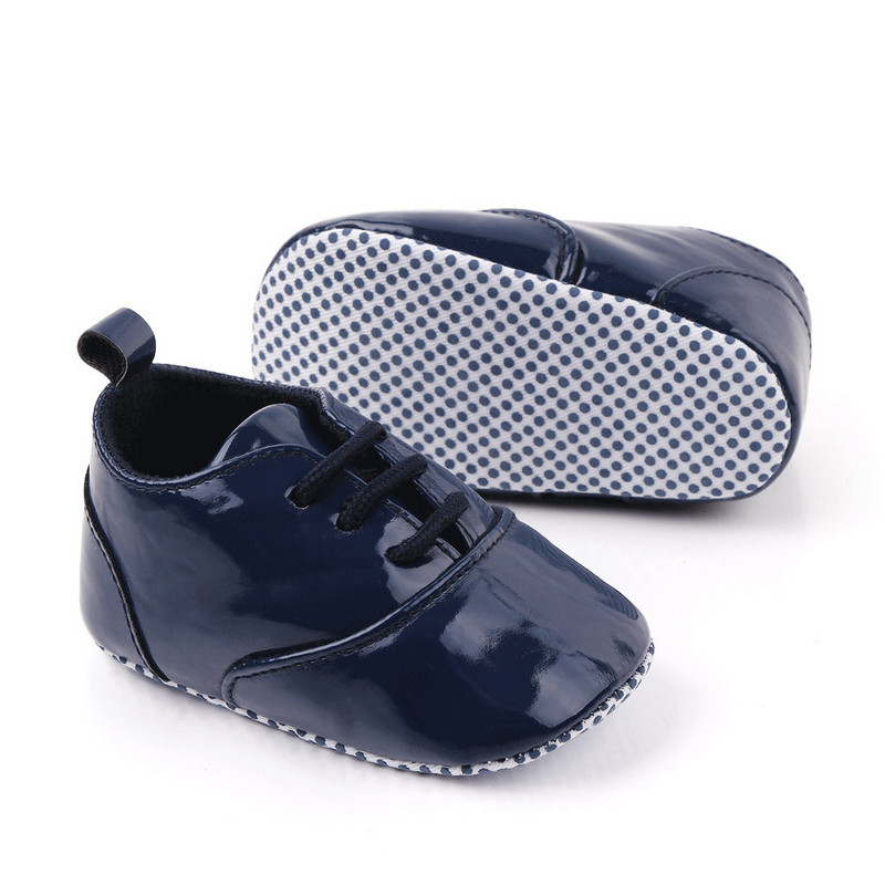 Νέα μόδα δερμάτινα παιδικά αθλητικά αθλητικά παπούτσια Νεογέννητο αγοράκι First Walkers Βρεφικά παπούτσια για νήπια Μαλακή σόλα Αντιολισθητική παιδική