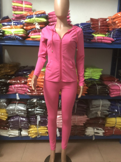 Jesen Zima Ženski ležerni jednobojni kompleti majica s kapuljačom s patentnim zatvaračem Dvodijelni komplet majica s dugim rukavima i hlačama Ženske modne trenirke