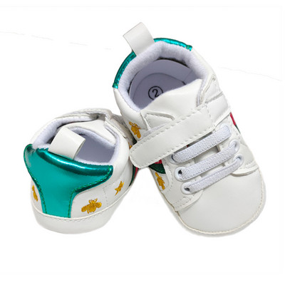 Nové módne topánky pre novorodencov, chlapčeka a dievčatka, ležérne, protišmykové, priedušné, modro-biele, v štýle včely pre dojčatá a batoľatá.