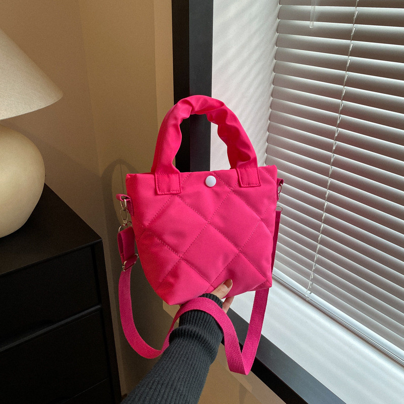 Nové dámske kabelky cez rameno z oxfordskej látky, módne kosoštvorcové vyšívacie nite, malé crossbody kabelky, dievčenské kabelky s hornou rukoväťou