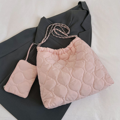 Ženska elegantna torba za rame Prošivena torba za rame velikog kapaciteta Jednobojna torba s malom torbicom Torba za kupnju