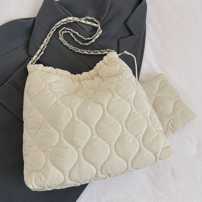 Ženska elegantna torba za rame Prošivena torba za rame velikog kapaciteta Jednobojna torba s malom torbicom Torba za kupnju