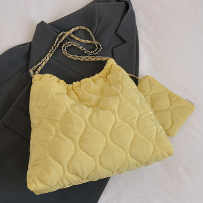 Ženska elegantna torba za rame Prošivena torba za rame velikog kapaciteta Jednobojna torba s malom torbicom Torba za kupnju