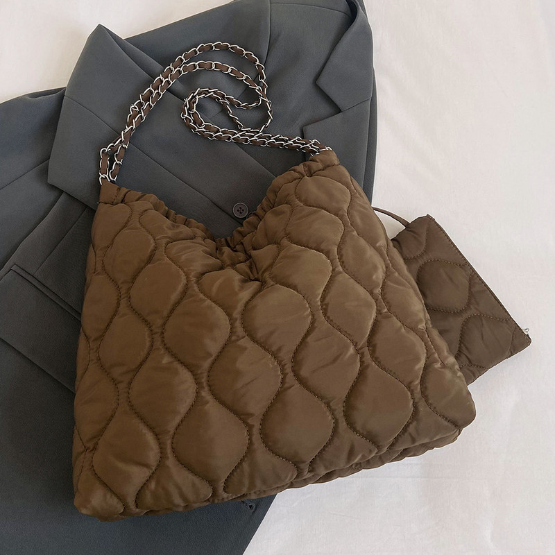 Ženska elegantna torba za rame Prošivena torba za rame velikog kapaciteta Jednobojna torba s malom torbicom Torba za kupnju