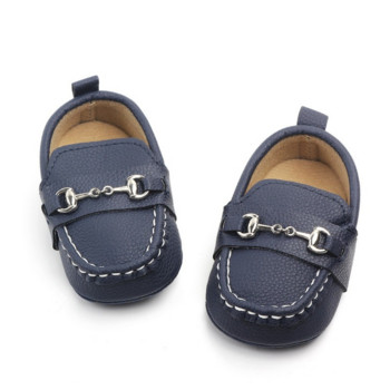 Обувки за новородено момченце Прохождащо дете Мека подметка Кожени обувки Противоплъзгащи се Първи проходилки Обувки за бебешко креватче Мокасини