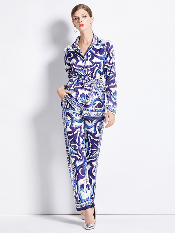 Φθινοπωρινό Runway Κόκκινο μπλε και λευκό πορσελάνινο μεταξωτό σετ δύο τεμαχίων Γυναικείο πουκάμισο μπλουζάκι με οδοντωτό μπλουζάκι＋Κοστούμια παντελόνι με φαρδύ πόδι με ελαστική μέση