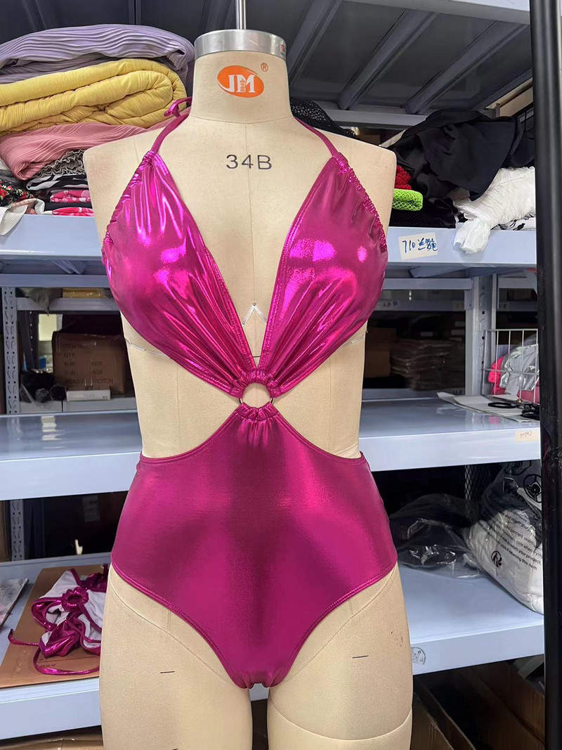 Särav õõnsas ühes tükis ujumistrikoo 2023 naiste seksikas soliidne kuuma roosa sõrmus, seljataga ujumisriided rannas ujumistrikoo Monokini