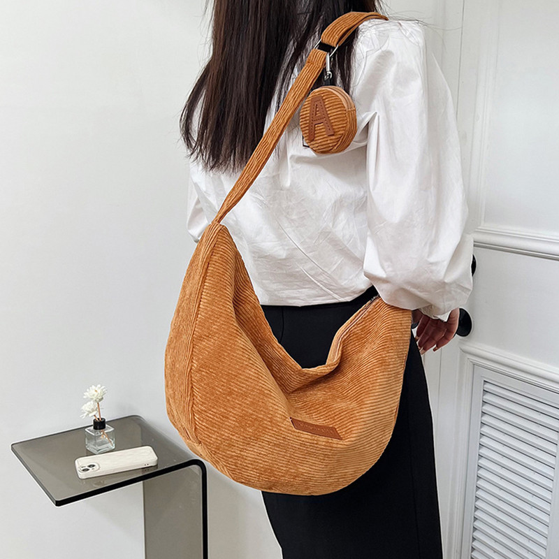 Modna ženska torba u obliku polumjeseca Torba s polumjesecom Višekratna ženska torba od samta preko ramena s torbicom za novčiće Jednobojna torba za djevojčice