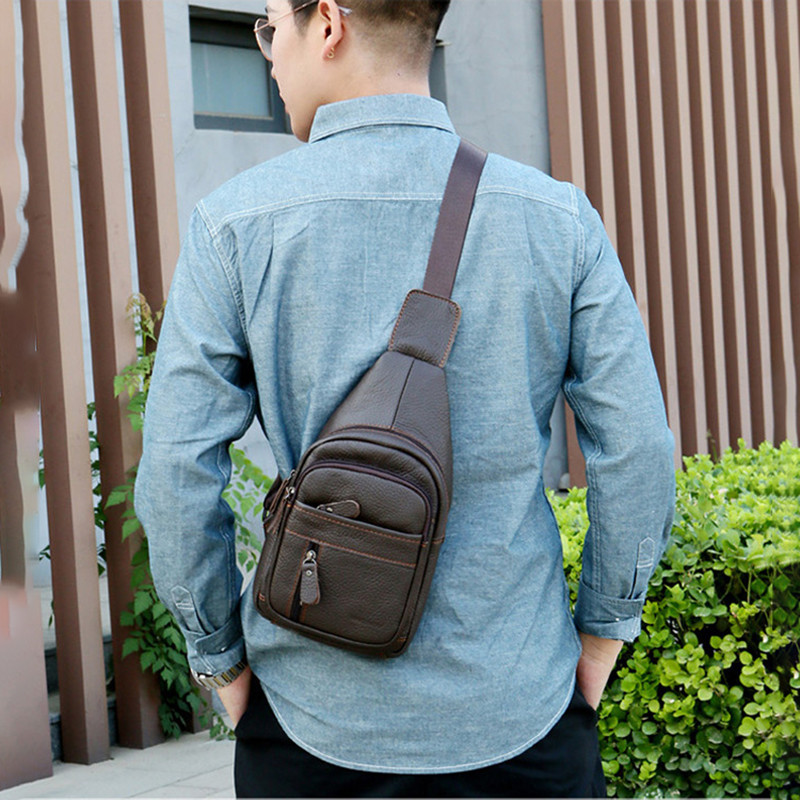 2023. aasta meeste originaalne kvaliteetne lehmanahast vabaaja kolmnurkne ristkehaga rinnakott, disainitud reisikott, ühe õlakott, meeste päevakott