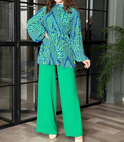 Dvodijelni setovi Ženska odjeća Ljeto 2023. Modna košulja s okruglim izrezom s naborima i ležerni komplet širokih nogavica s visokim strukom