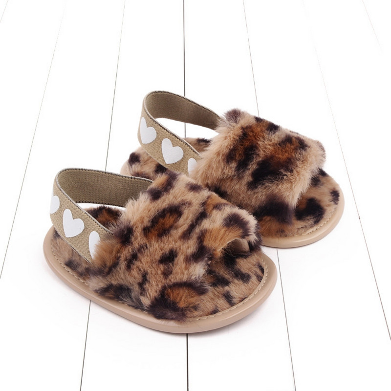 Baywell Sügis Beebi Tüdrukute Süda Pehme Talla Sandaalid Palus Slide Sandaal Väikelapse Printsess Libisemiskindlad võrevoodi kingad 0-18 kuud