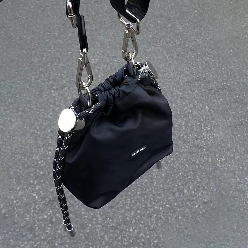 Geanta de lux de designer Sac Bandouillere Femme Geanta de dama 2023 Trend Mini Geanta de umar