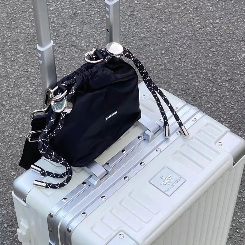 Geanta de lux de designer Sac Bandouillere Femme Geanta de dama 2023 Trend Mini Geanta de umar