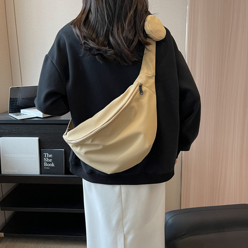 Geantă de piept de culoare solidă, pentru femei, cu capacitate mare de călătorie, pachet în talie, pentru femei, cu centură cu jumătate de lună, rochie de stradă pentru femei