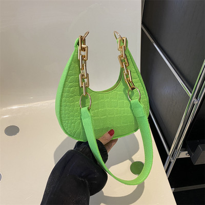 Trend korejske torbe od filca za 2023. Ženska torba ispod pazuha s kamenim uzorkom Jednobojna torba s lancem preko ramena Ležerna torba