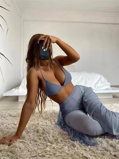 2023 Nou Set de bikini sexy din trei piese cu pantaloni de plajă cu volan Costume de baie pentru femei Costum de baie pentru femeie Bikini solid Costum de baie îmbrăcăminte de plajă