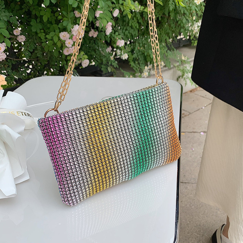 Ljeto 2023. Nova korejska ženska torbica Svjetlucava mala četvrtasta torba s vodenim dijamantom Trendy torba na jedno rame