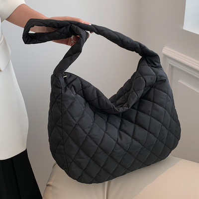 Νέες γυναικείες γυναικείες τσάντες μεγάλης χωρητικότητας Μαλακό καπιτονέ Γυναικείο τσαντάκι Hobo Ελαφρύ βαμβακερό κορίτσι υψηλής ποιότητας τσάντα ώμου ταξιδιού