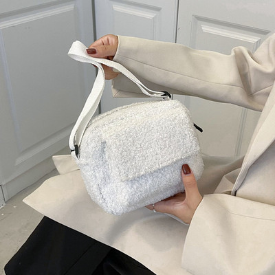 2023 Νέα βελούδινη υφασμάτινη γυναικεία τσάντα χιαστί ώμου Μικρές μοδάτες αρνάκια μάλλινες χνουδωτές γούνες Χειμερινές γυναικείες τσάντες σχεδιαστές