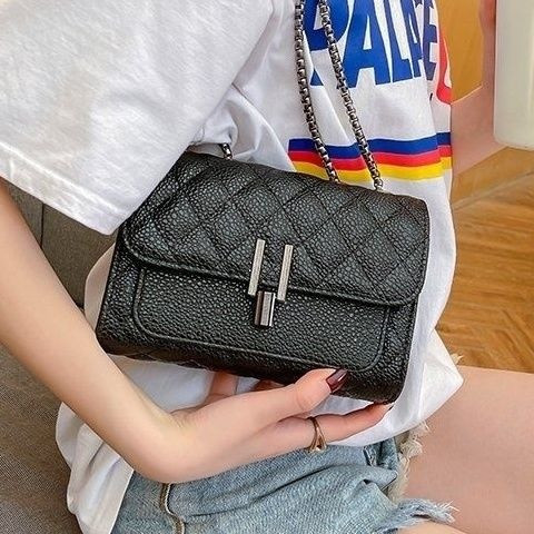 Γυναικεία μαύρη τσάντα ώμου Τσάντες χαβιαριού με κλειδαριά Y Τσάντες τετράγωνης αλυσίδας με διαμάντια Νέα γυναικεία τσάντες χιαστί μεγάλης χωρητικότητας πολλαπλών χρήσεων