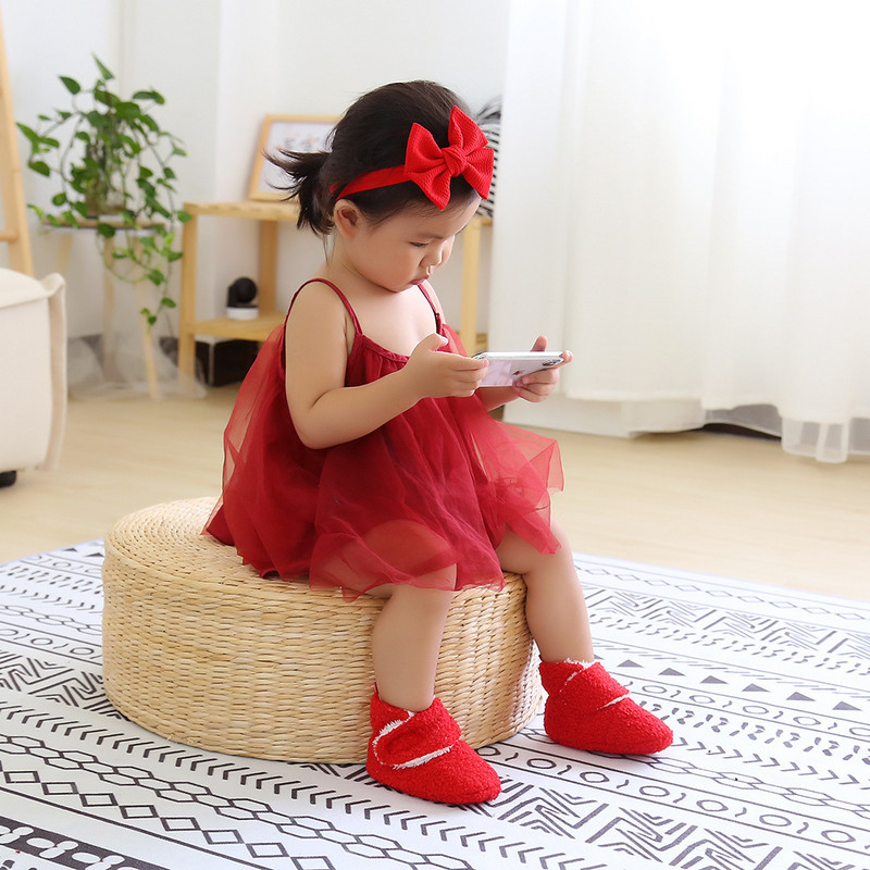 Vastsündinu plüüsis beebijalatsid Talvised beebipoistele tüdrukutele papud Väikelaste kingad Esimesed jalutuskäigud Libisemisvastased Soojad beebivoodijalatsid puuvillased kingad