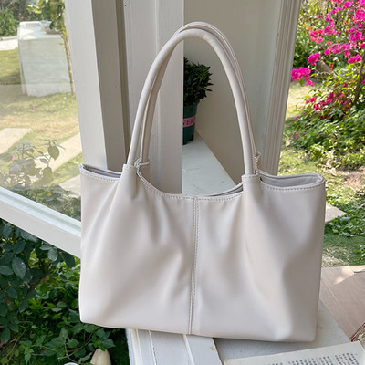 Γυναικεία τσάντα ώμου Σχεδιαστής πολυτελείας Τσάντα PU Tote Fashionalbe Τσάντα συμπλέκτη Πλεκτομηχανή Απλή γυναικεία τσάντα επιβατών για ταξίδι στο γραφείο