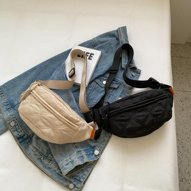 Geantă de piept matlasată Geantă cu banane pentru femei Sling Crossbody Pachet de talie Puffy pentru alergare Geantă ocazională Fanny Bag Half Moon Belt Bag