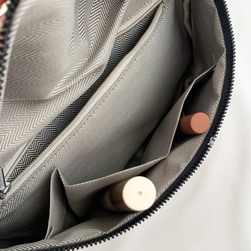 Ikdienas krūšu soma sievietēm 2023. g. liels ceļojošs krustojums sievietēm, pusmēness jostas soma.