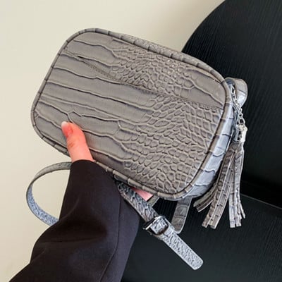 2023 Dámska strapcová zlatá kabelka cez rameno, PU kožená vzorovaná krokodília koža, taška cez rameno, módna luxusná prenosná crossbody kabelka Y2K