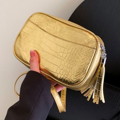 2023 Dámska strapcová zlatá kabelka cez rameno, PU kožená vzorovaná krokodília koža, taška cez rameno, módna luxusná prenosná crossbody kabelka Y2K
