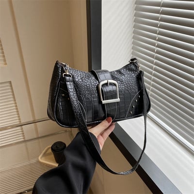 Vintage ženske torbe na rame sa zakovicama Y2K ženska torba ispod pazuha Modni lanac Male ručne torbice PU kožna ženska torbica Clutch torbica