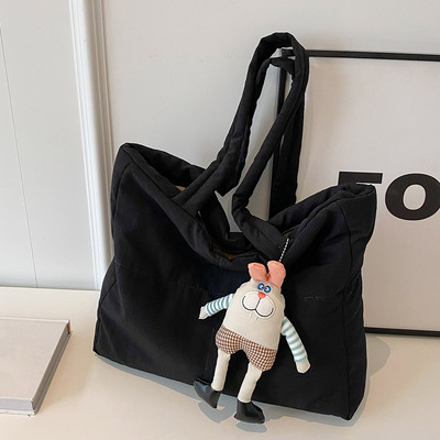 Ženske ručne torbe za prijenosna računala Jednobojne zimske pufer torbe Velikog kapaciteta Torba za jedno rame s privjeskom za party putovanja posao