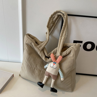 Ženske ručne torbe za prijenosna računala Jednobojne zimske pufer torbe Velikog kapaciteta Torba za jedno rame s privjeskom za party putovanja posao