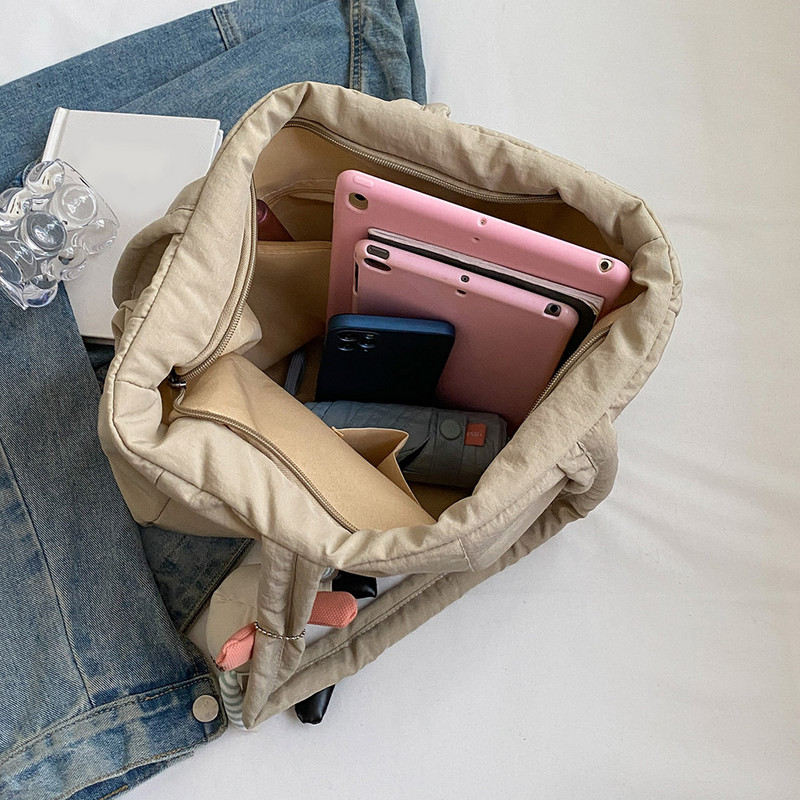 Ženske ručne torbe za prijenosna računala Jednobojne zimske pufer torbe Velikog kapaciteta Torba za jedno rame s privjeskom za party putovanja posao