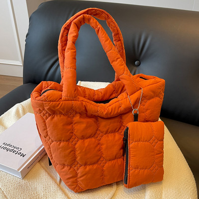 Μόδα τσάντα με καπιτονέ νήμα με κέντημα Ελαφρύ φουσκωτό επάνω χερούλι Τσάντα μεγάλης χωρητικότητας Γυναικεία τσάντα μικρού μεγέθους με μίνι τσαντάκι