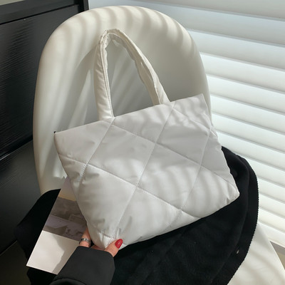 Μόδα τσάντα με καπιτονέ νήμα με κέντημα Ελαφρύ φουσκωτό επάνω χερούλι Τσάντα μεγάλης χωρητικότητας Γυναικεία τσάντα μικρού μεγέθους με μίνι τσαντάκι