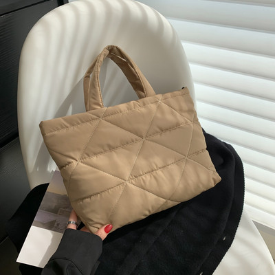 Μόδα τσάντα με καπιτονέ νήμα με κέντημα Ελαφρύ φουσκωτό επάνω χερούλι Τσάντα μεγάλης χωρητικότητας Γυναικεία τσάντα μικρού μεγέθους με μίνι τσαντάκι