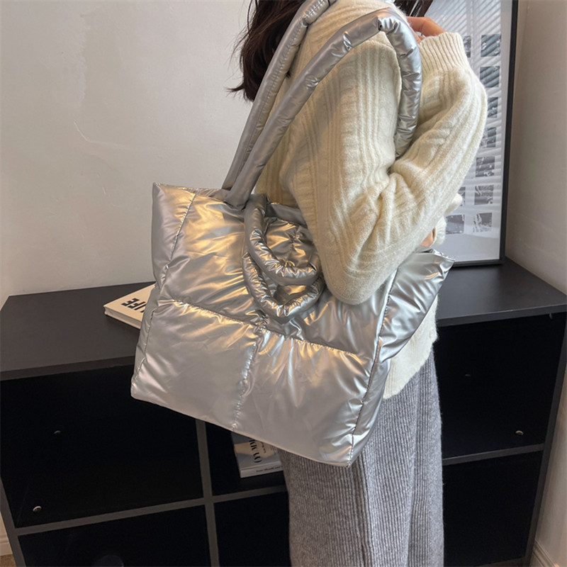 Φθινοπωρινές χειμερινές γυναικείες διαστημικές τσάντες Μόδα Τσάντες ώμου με βαμβακερή επένδυση Μαλακές γυναίκες Casual Έλεγχος μεγάλης χωρητικότητας για κορίτσια που ψωνίζουν