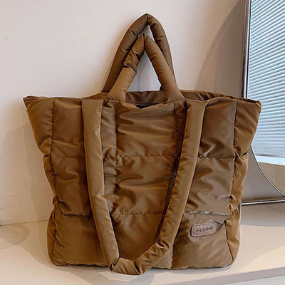 Geantă de umăr umflată de designer pentru femei, matlasată, din bumbac, căptușită cu pene, geantă de mână de mare capacitate, tote pentru cumpărături de iarnă.