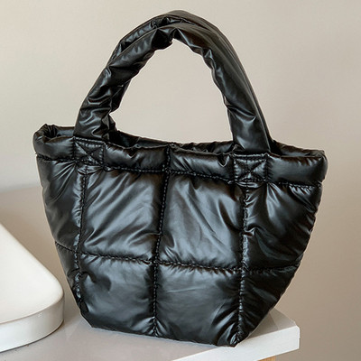 Geantă de umăr umflată de designer pentru femei, matlasată, din bumbac, căptușită cu pene, geantă de mână de mare capacitate, tote pentru cumpărături de iarnă.