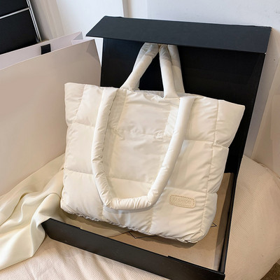 Geantă de umăr umflată de designer pentru femei, matlasată, din bumbac, căptușită cu pene, geantă de mână de mare capacitate, tote pentru cumpărături de iarnă.