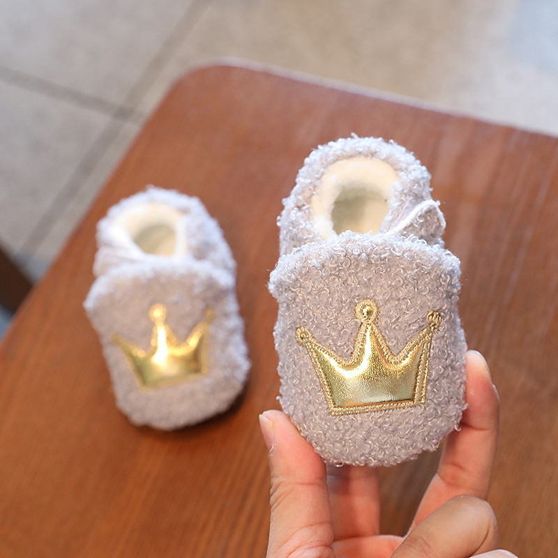 Talvine vastsündinud beebitüdrukule poisile kroonpolka armsad multifilmid puuvillased kingad, pehme tald pluss samet, soojad saapad väikelaste imikute kõndimiskingad