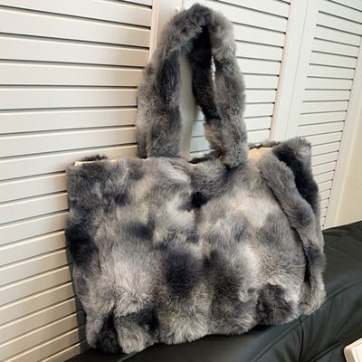 Női Bolyhos bevásárlótáska Téli Puha Bolyhos Hónaljtáska Nagy kapacitású plüss felső fogantyús táska Női nyakkendőfestékes szabadidős kézitáskák