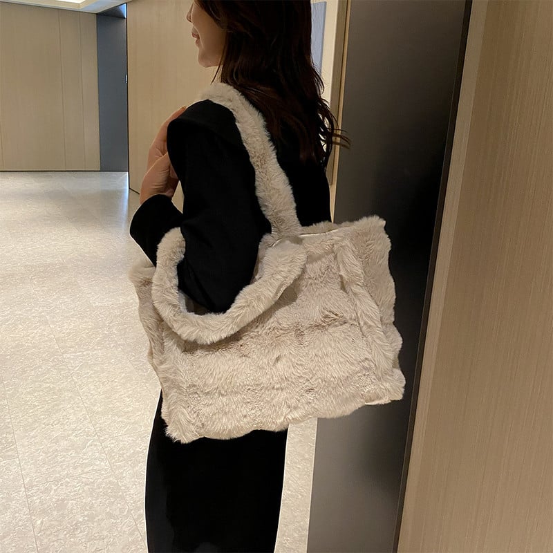 Női Bolyhos bevásárlótáska Téli Puha Bolyhos Hónaljtáska Nagy kapacitású plüss felső fogantyús táska Női nyakkendőfestékes szabadidős kézitáskák